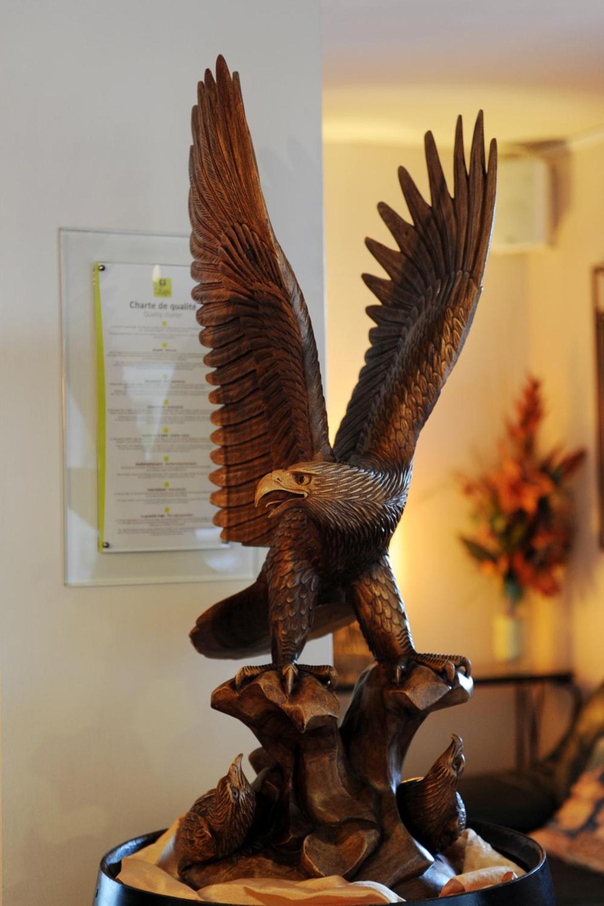 Logis Hotel Horus Restaurant Les Bruyeres Toulenne Eksteriør bilde