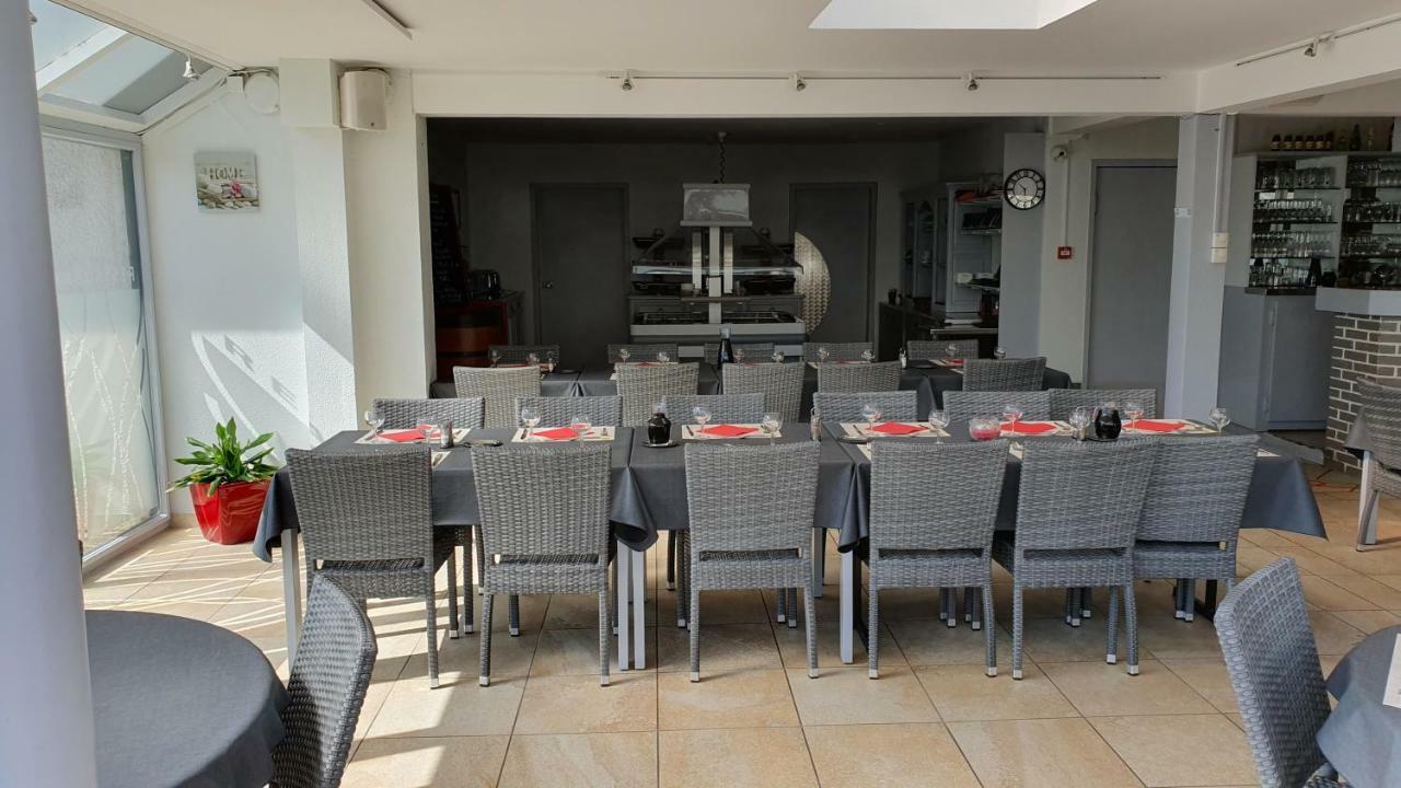 Logis Hotel Horus Restaurant Les Bruyeres Toulenne Eksteriør bilde