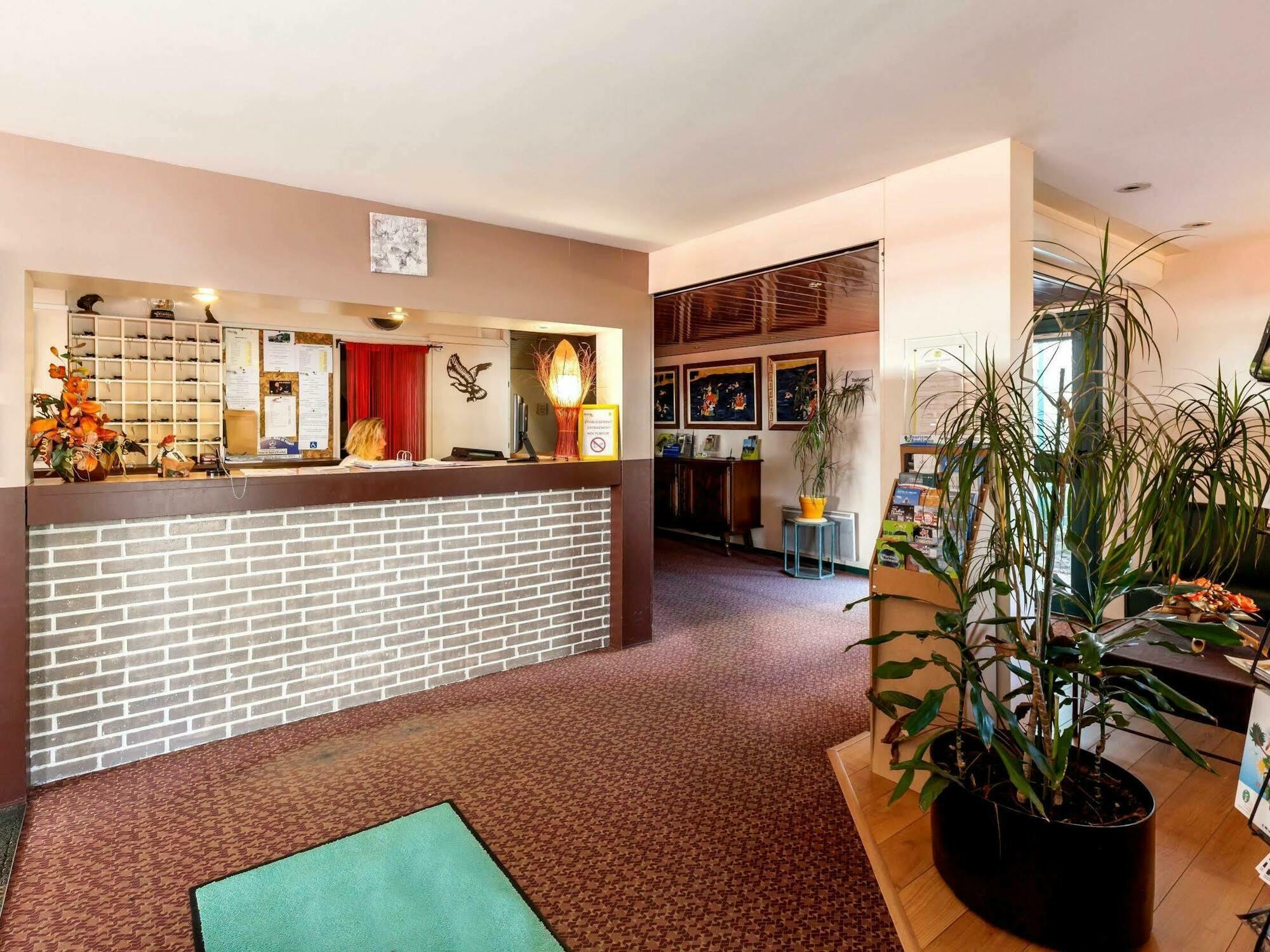 Logis Hotel Horus Restaurant Les Bruyeres Toulenne Eksteriør bilde