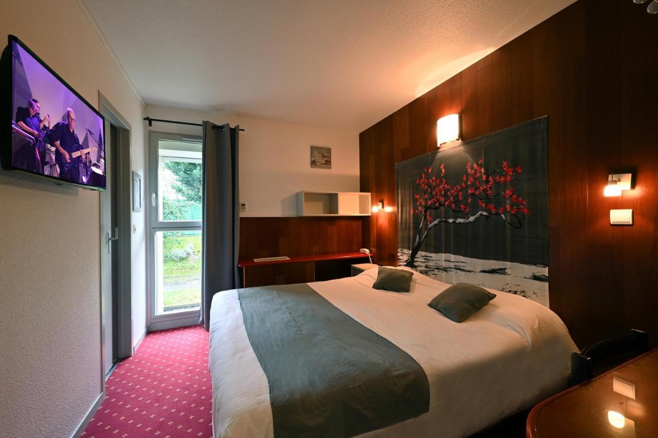 Logis Hotel Horus Restaurant Les Bruyeres Toulenne Eksteriør bilde